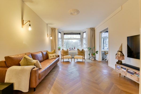 Medium property photo - Antillenstraat 28-2, 1058 HB Amsterdam